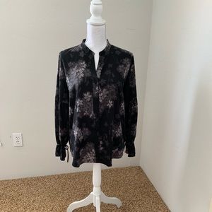 EUC Ann Taylor Black & Gray Floral Print Blouse